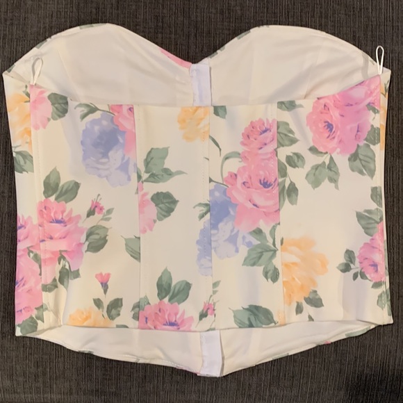 Zara Corset - Picture 2 of 3